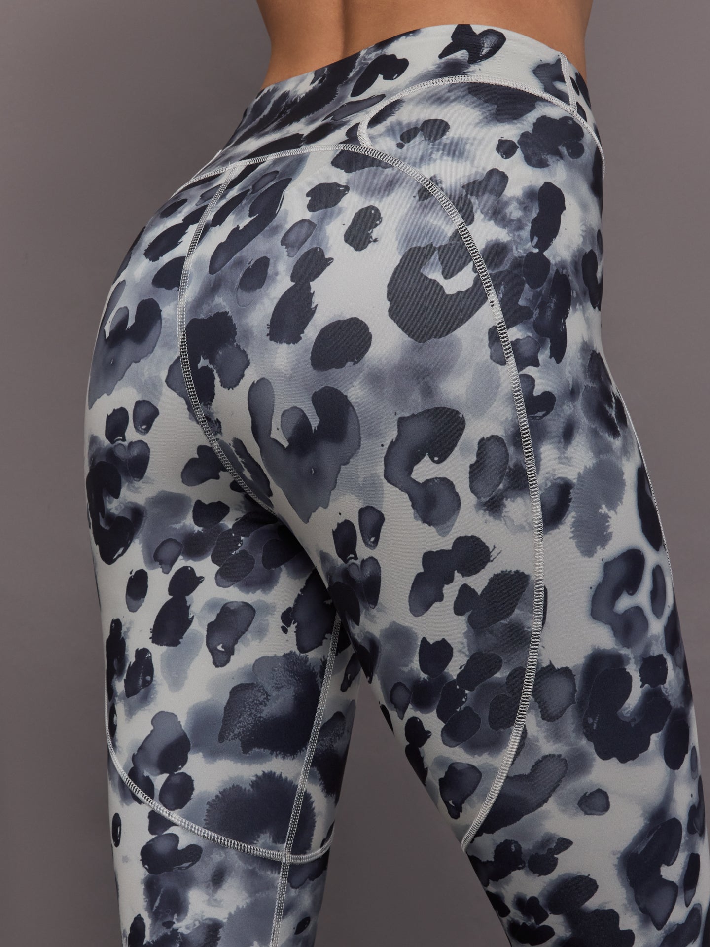 adidas by Stella McCartney Training 7/8 Leggings Printed - Wonder Alumina/Black - Image 5