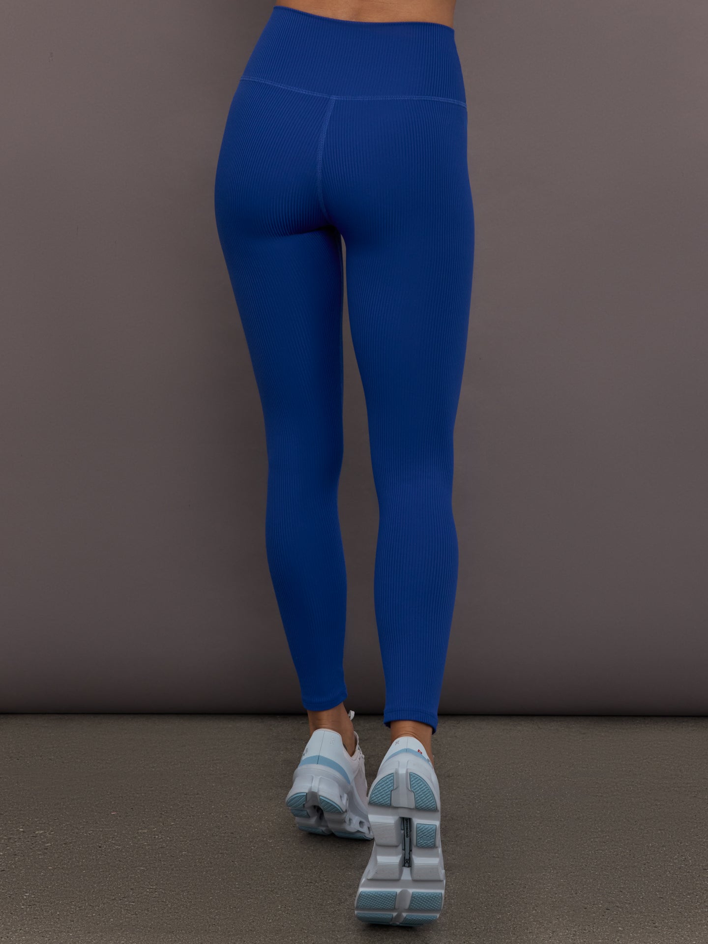 High Rise Legging in Ribbed Melt - Cobalt - Image 4
