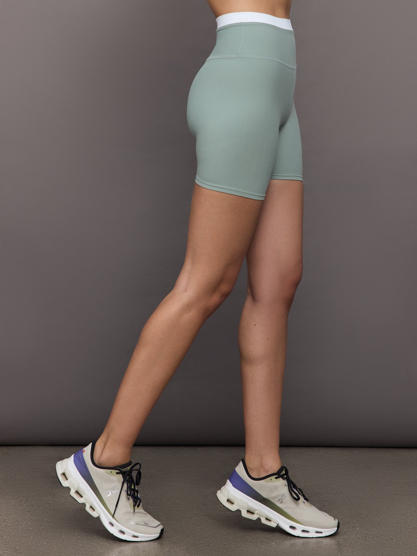 Contrast Melt Biker Short - Sage / White - Image 3